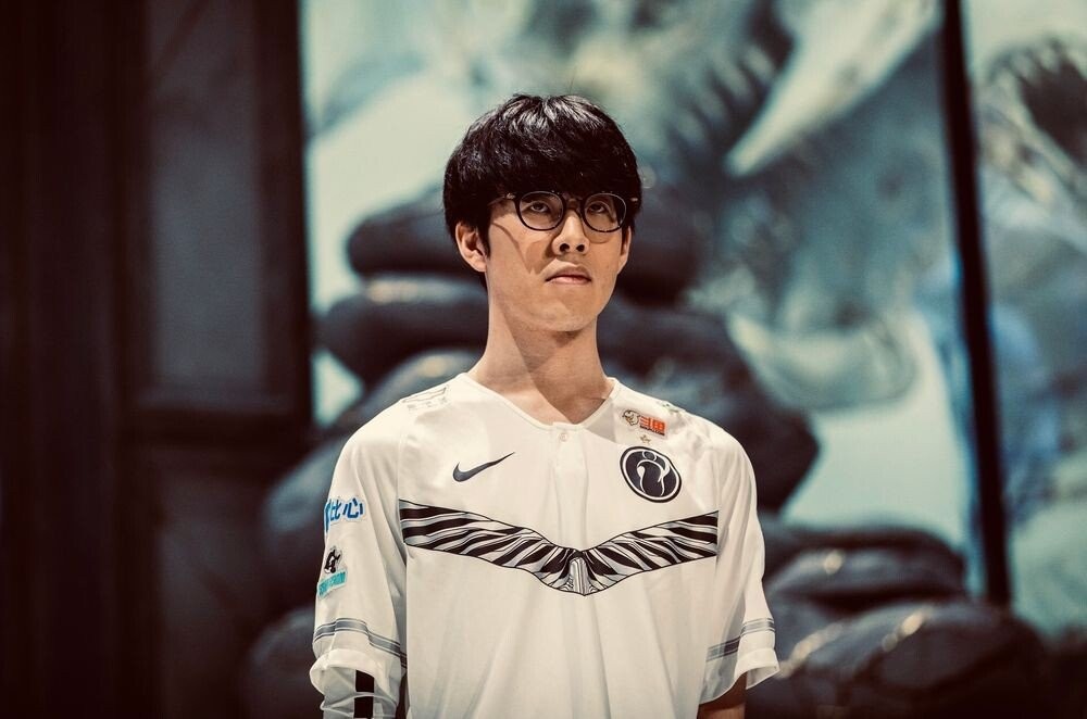 个竞赛激烈 个竞赛激烈