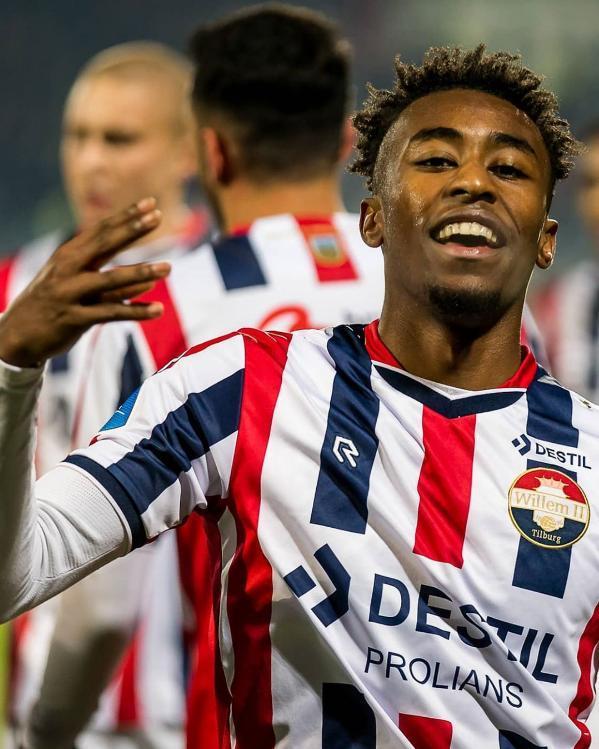 这些胜利背 这些胜利背