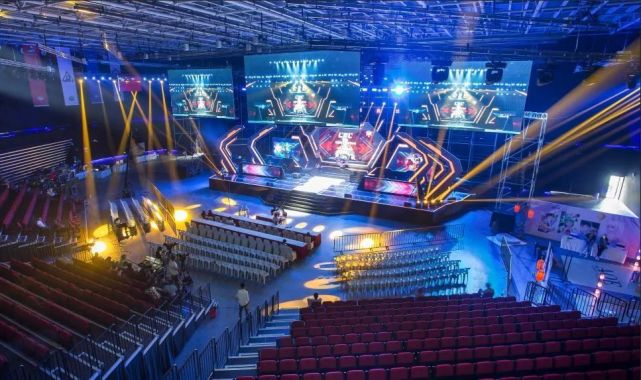 中继续闪耀 中继续闪耀