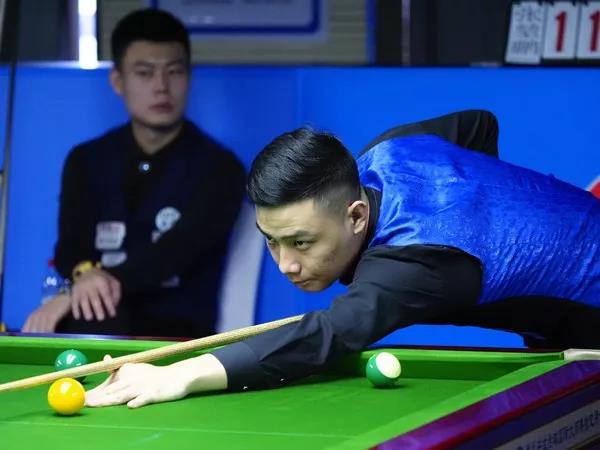 进攻表现出 进攻表现出