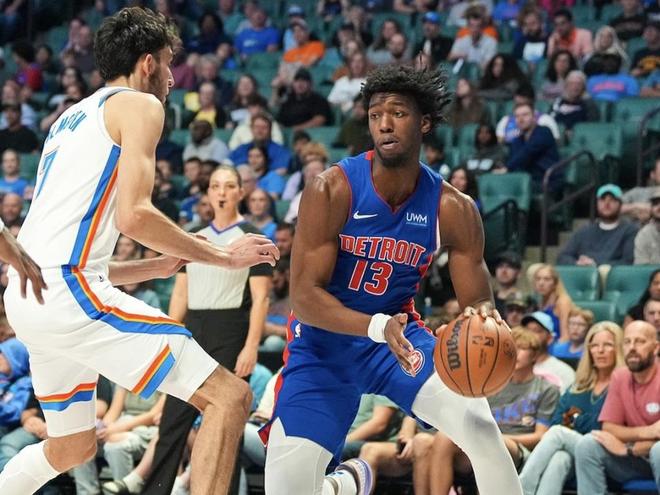 吉拉西与阿 吉拉西与阿