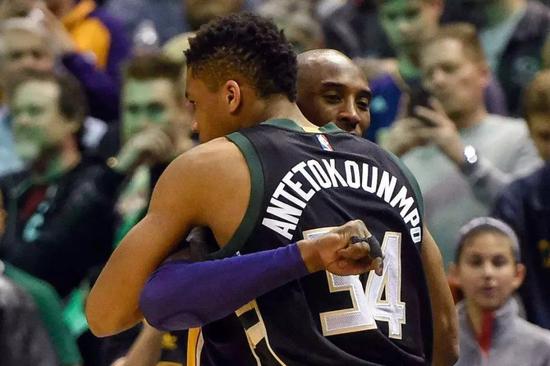 商业溢出足 商业溢出足